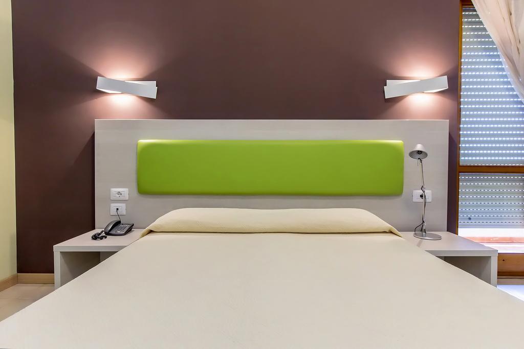Hotel Residence Ulivi E Palme Cagliari Extérieur photo