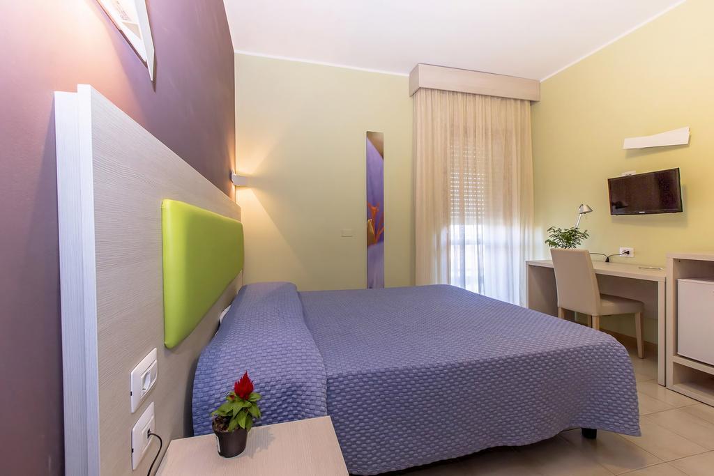 Hotel Residence Ulivi E Palme Cagliari Extérieur photo