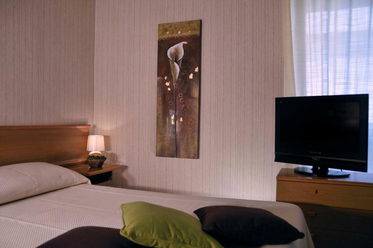 Hotel Residence Ulivi E Palme Cagliari Chambre photo